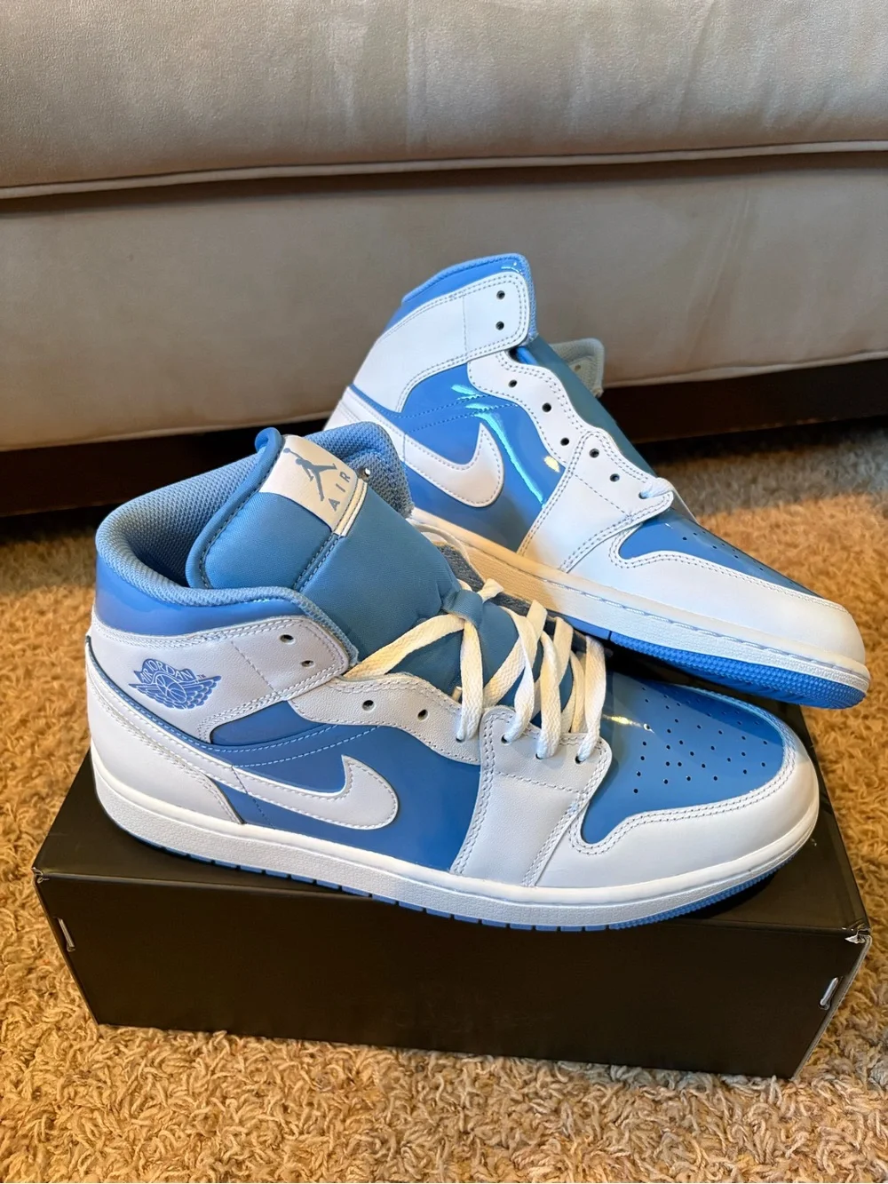 Brand New Jordan 1 Mid Legend Blue